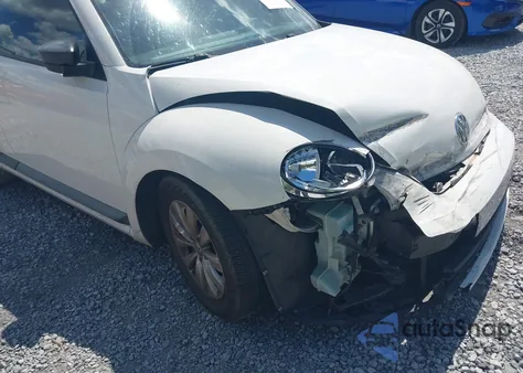 2013 Volkswagen Beetle 2.5L/2.5L Fender Edition z USA, uszkodzony, nr VIN 3VWFP7AT9DM671402